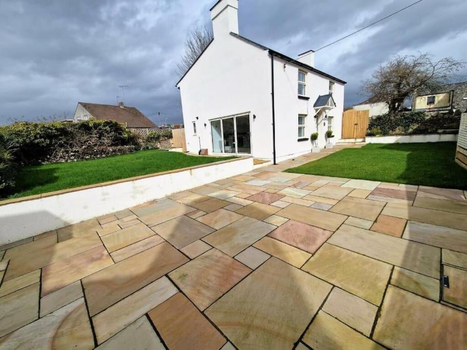 Charming Cottage Close To M4 Bridgend Bridgend  Zewnętrze zdjęcie