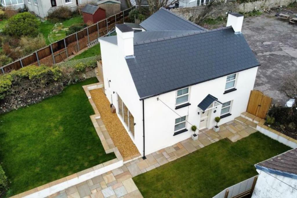 Charming Cottage Close To M4 Bridgend Bridgend  Zewnętrze zdjęcie