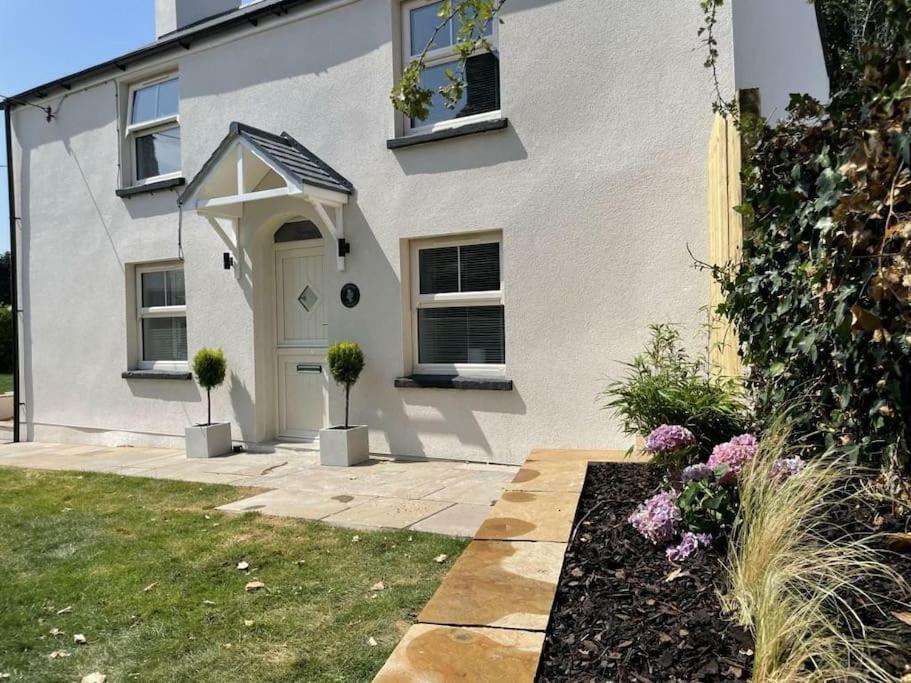 Charming Cottage Close To M4 Bridgend Bridgend  Zewnętrze zdjęcie
